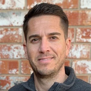 Meet your Posher, Clint